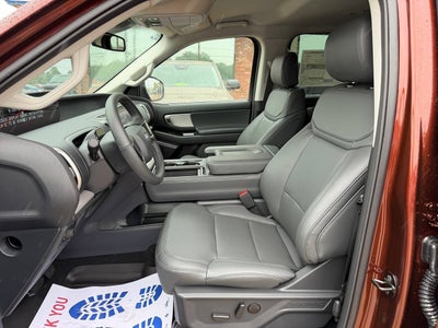 2027 Ford Expedition MAX Active 4x4 4dr SUV