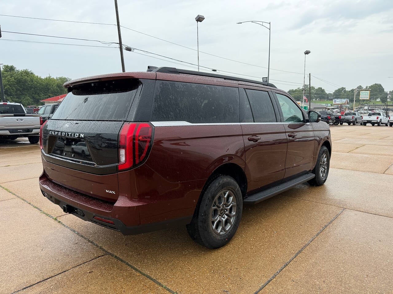 2027 Ford Expedition MAX Active 4x4 4dr SUV