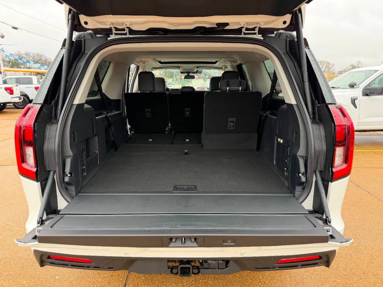 2025 Ford Expedition MAX Active 4x4 4dr SUV