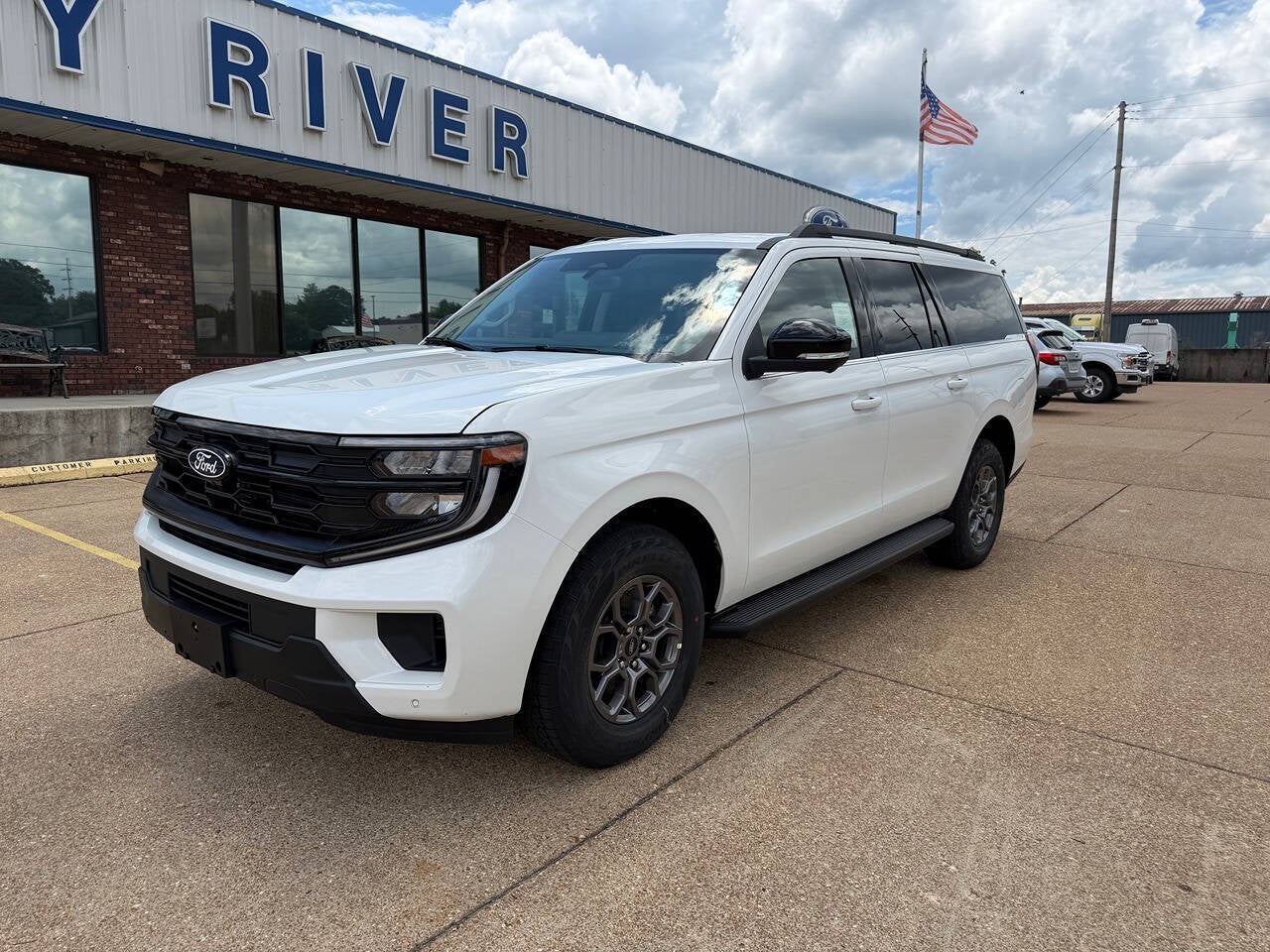 2027 Ford Expedition MAX Active 4x4 4dr SUV