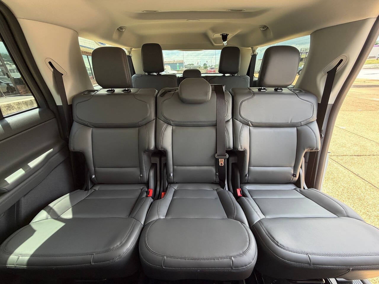2027 Ford Expedition MAX Active 4x4 4dr SUV