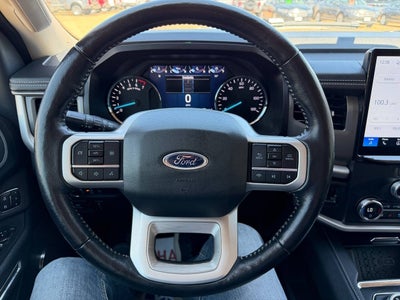 2022 Ford Expedition MAX XLT 4x4 4dr SUV