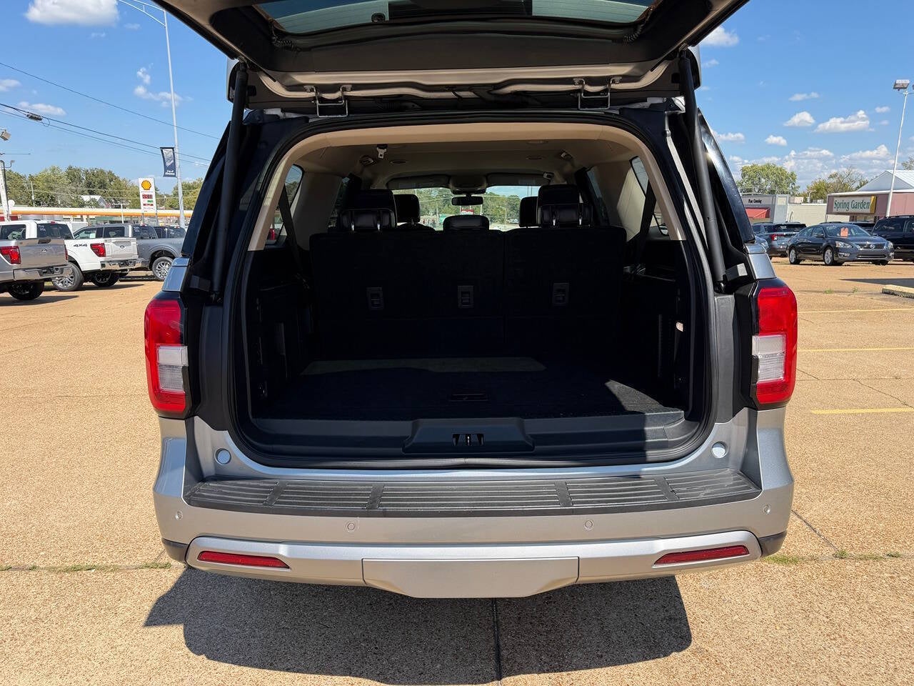 2022 Ford Expedition MAX XLT 4x4 4dr SUV