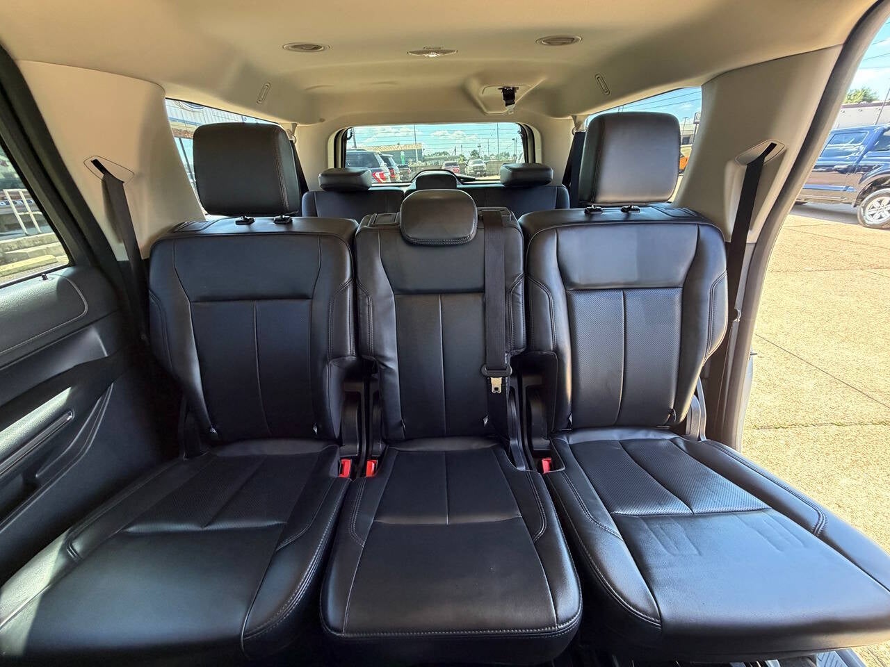 2022 Ford Expedition MAX XLT 4x4 4dr SUV