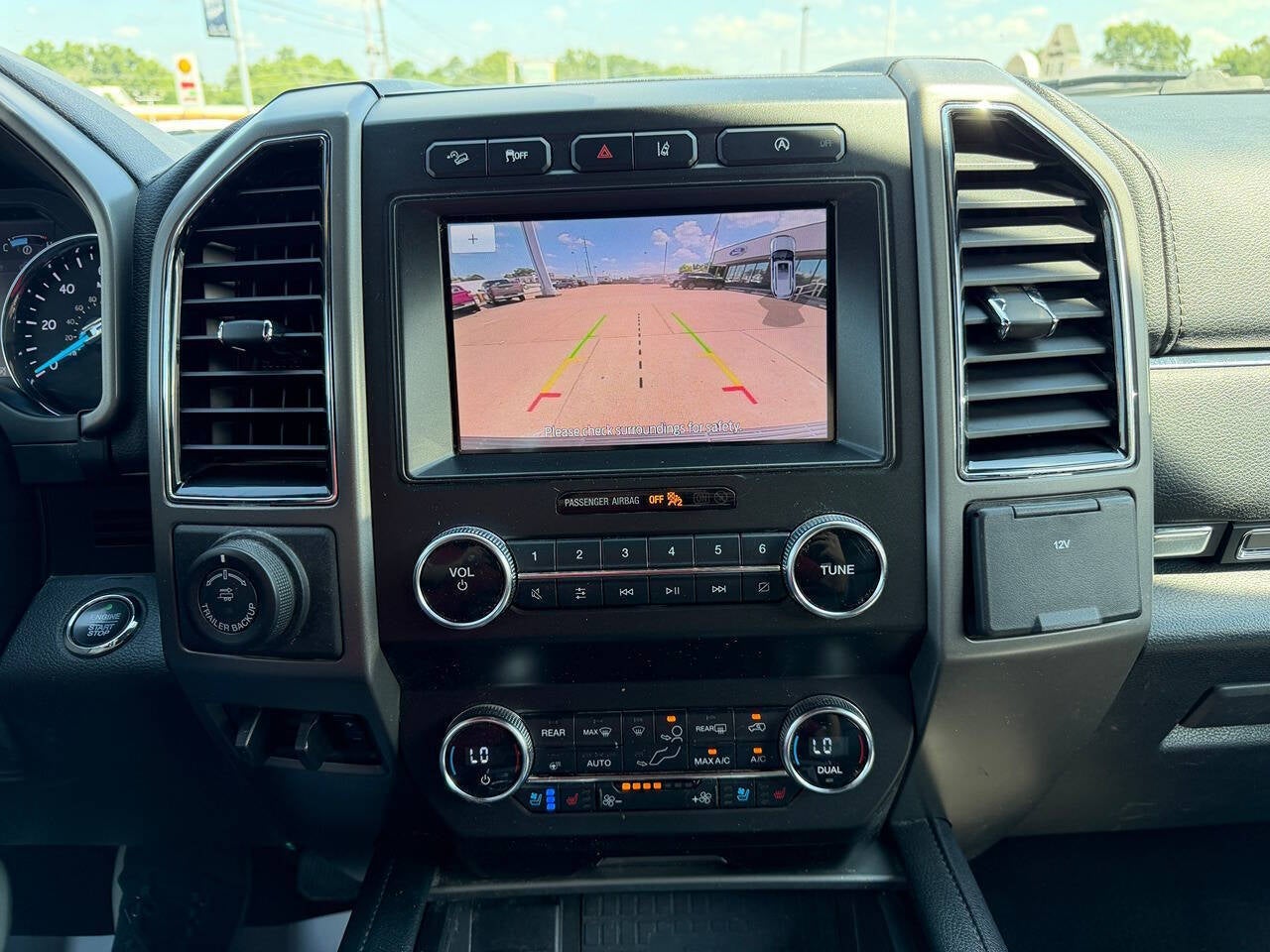 2020 Ford Expedition MAX XLT 4x4 4dr SUV