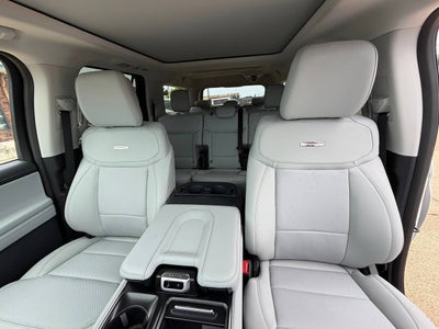 2026 Ford Expedition MAX Platinum 4x4 4dr SUV