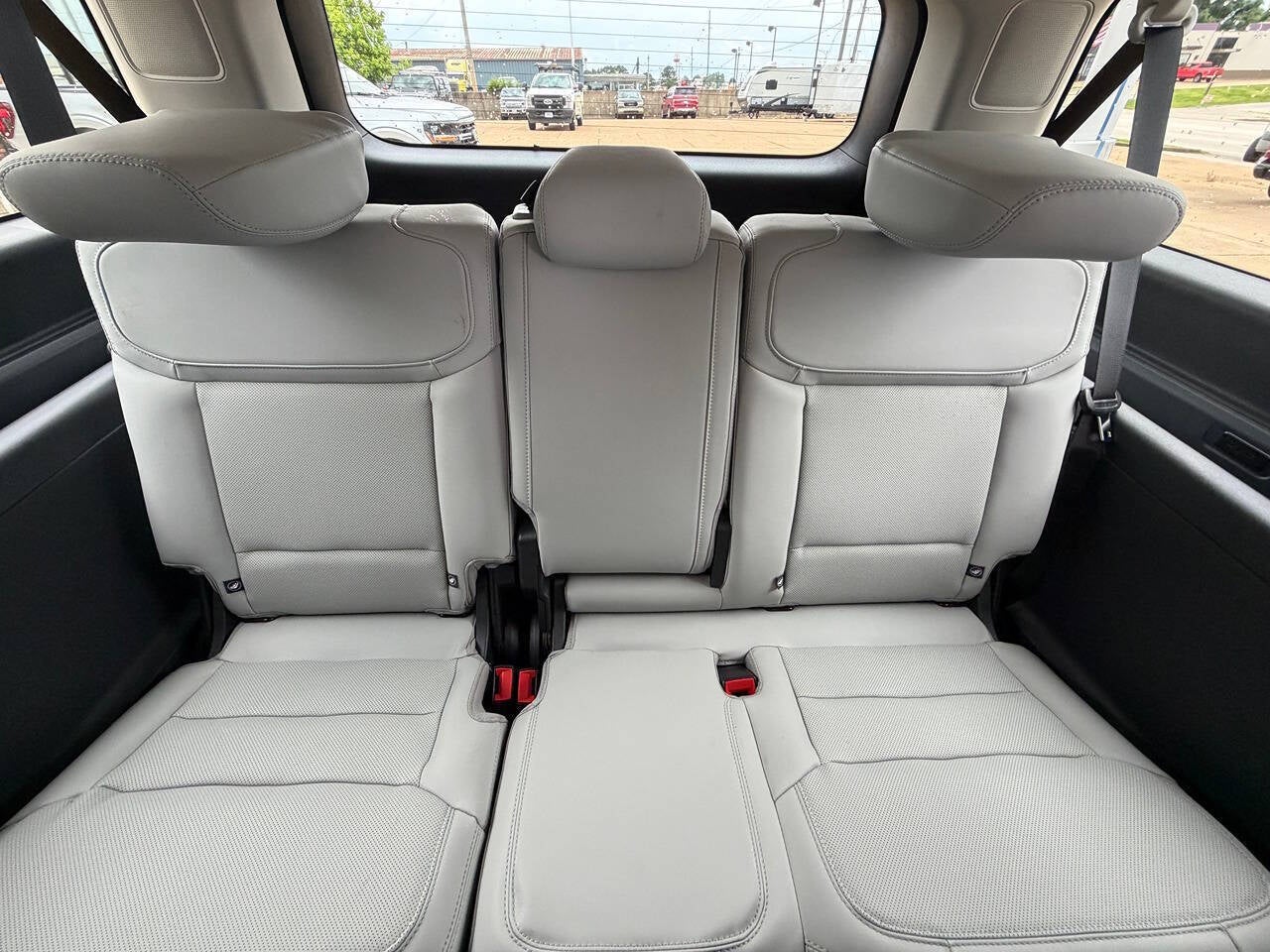 2026 Ford Expedition MAX Platinum 4x4 4dr SUV