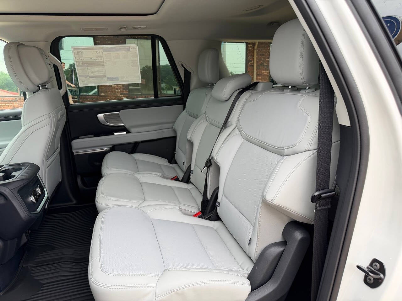 2026 Ford Expedition MAX Platinum 4x4 4dr SUV