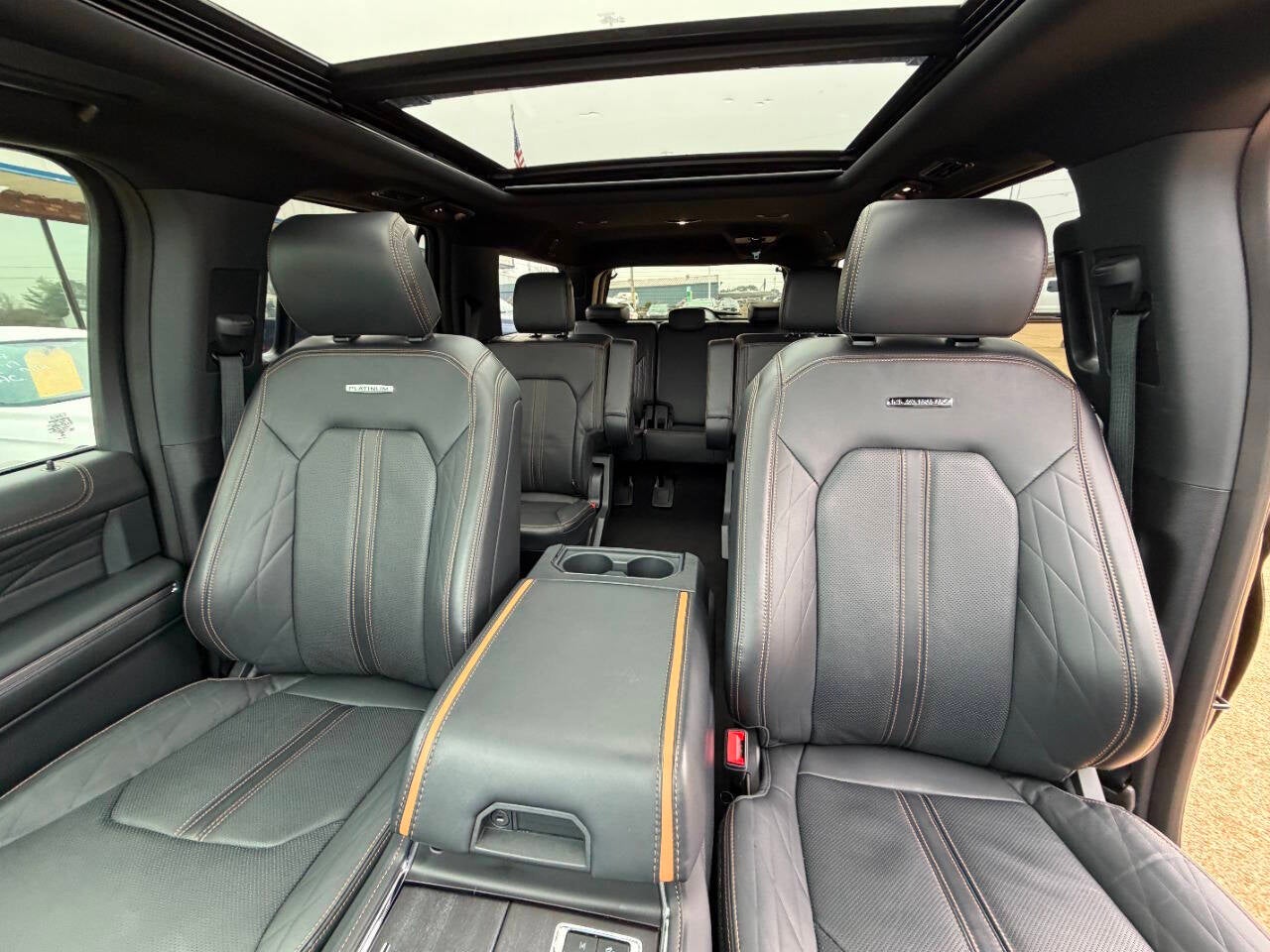 2024 Ford Expedition MAX Platinum 4x4 4dr SUV