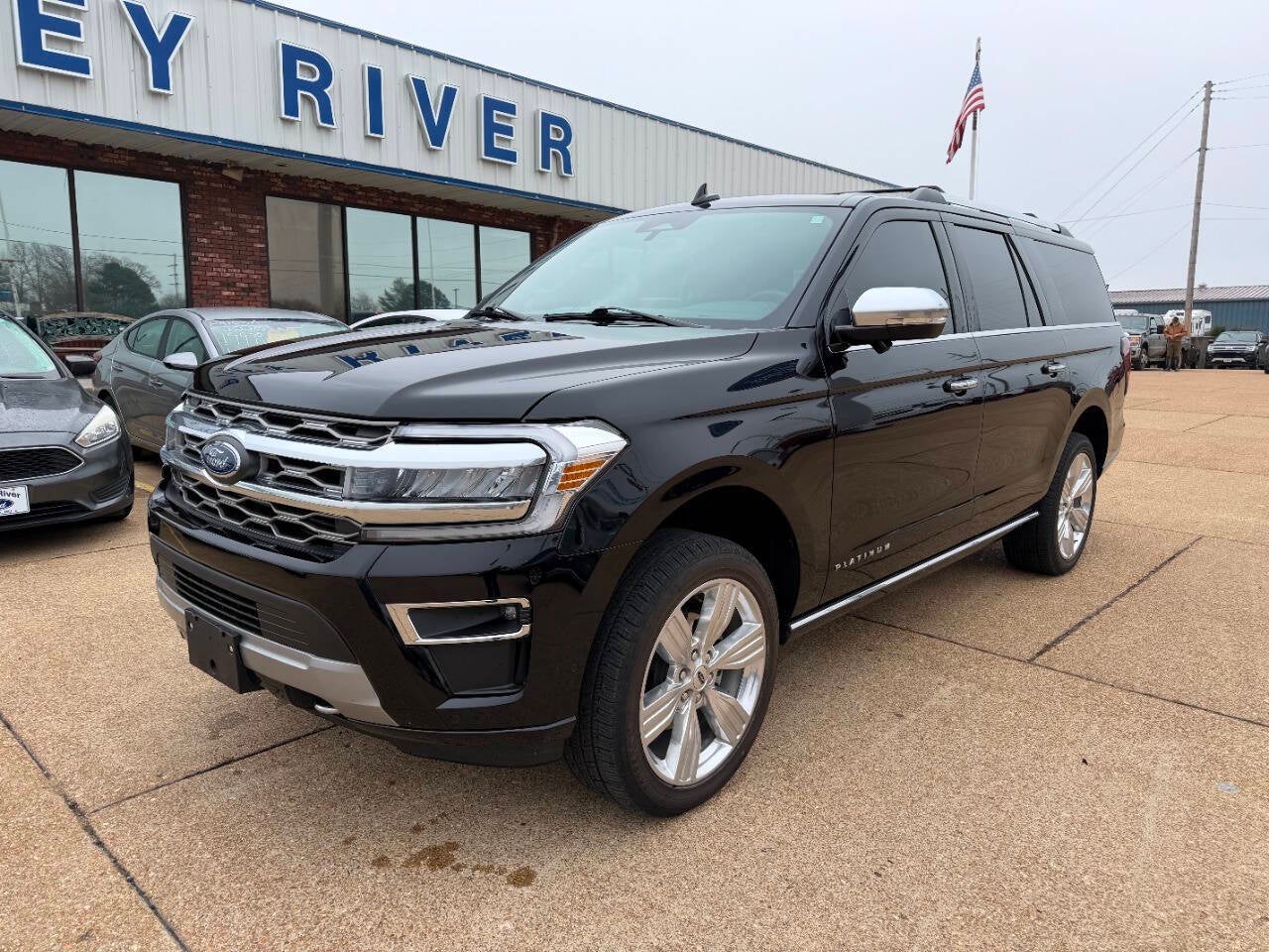 2024 Ford Expedition MAX Platinum 4x4 4dr SUV