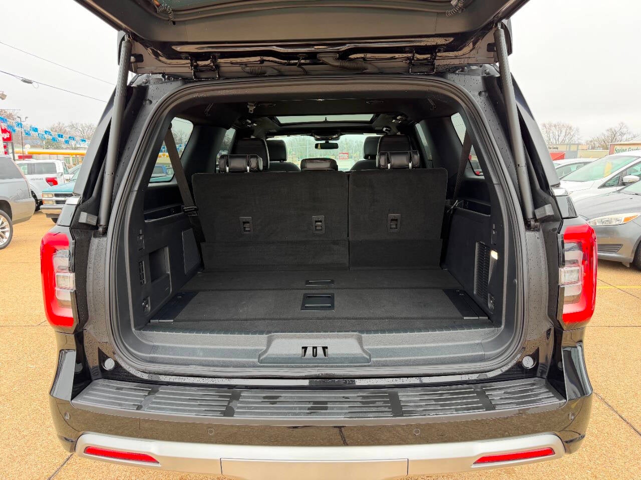 2024 Ford Expedition MAX Platinum 4x4 4dr SUV