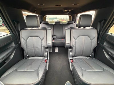 2024 Ford Expedition MAX Platinum 4x4 4dr SUV