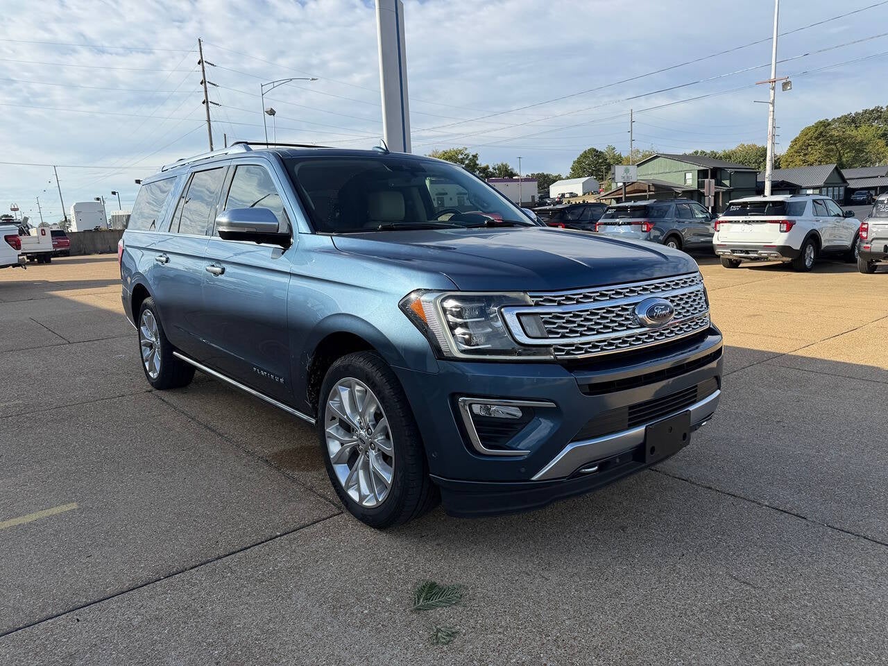 2018 Ford Expedition MAX Platinum 4x4 4dr SUV