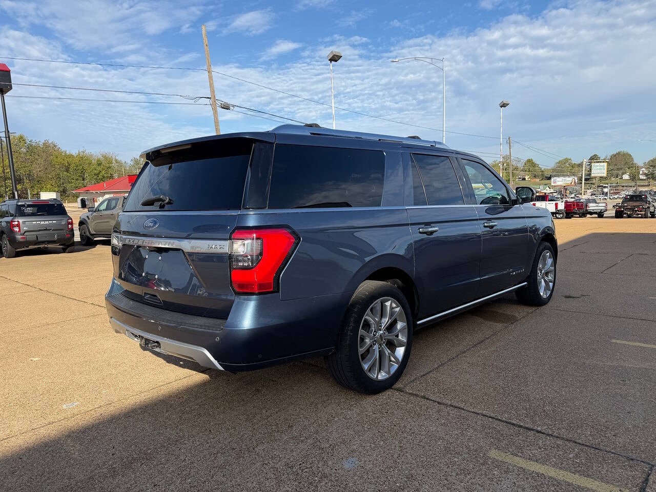 2018 Ford Expedition MAX Platinum 4x4 4dr SUV