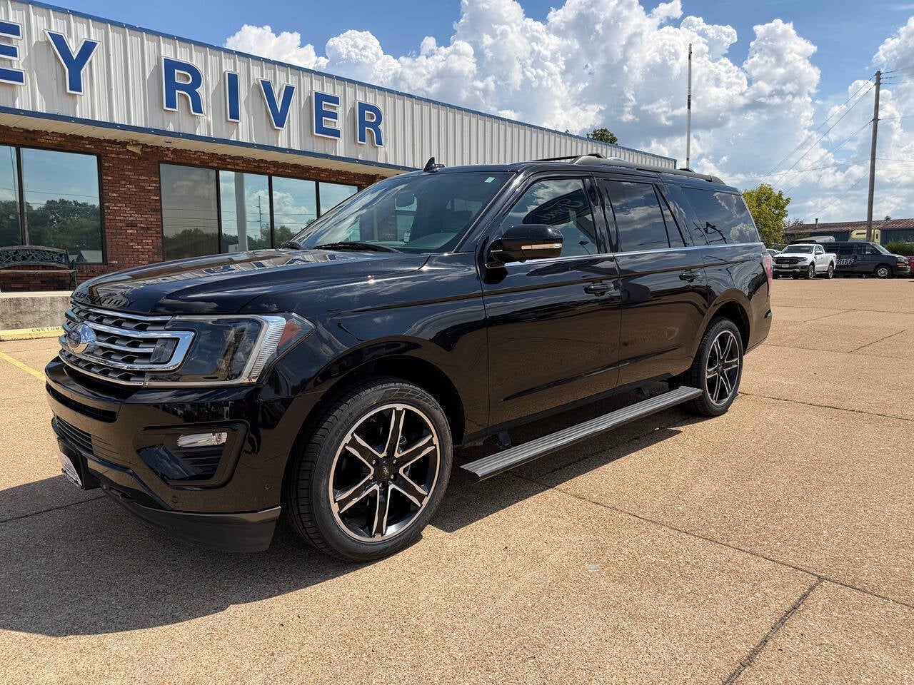 2019 Ford Expedition MAX Limited 4x4 4dr SUV