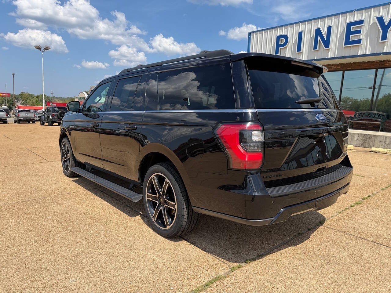 2019 Ford Expedition MAX Limited 4x4 4dr SUV