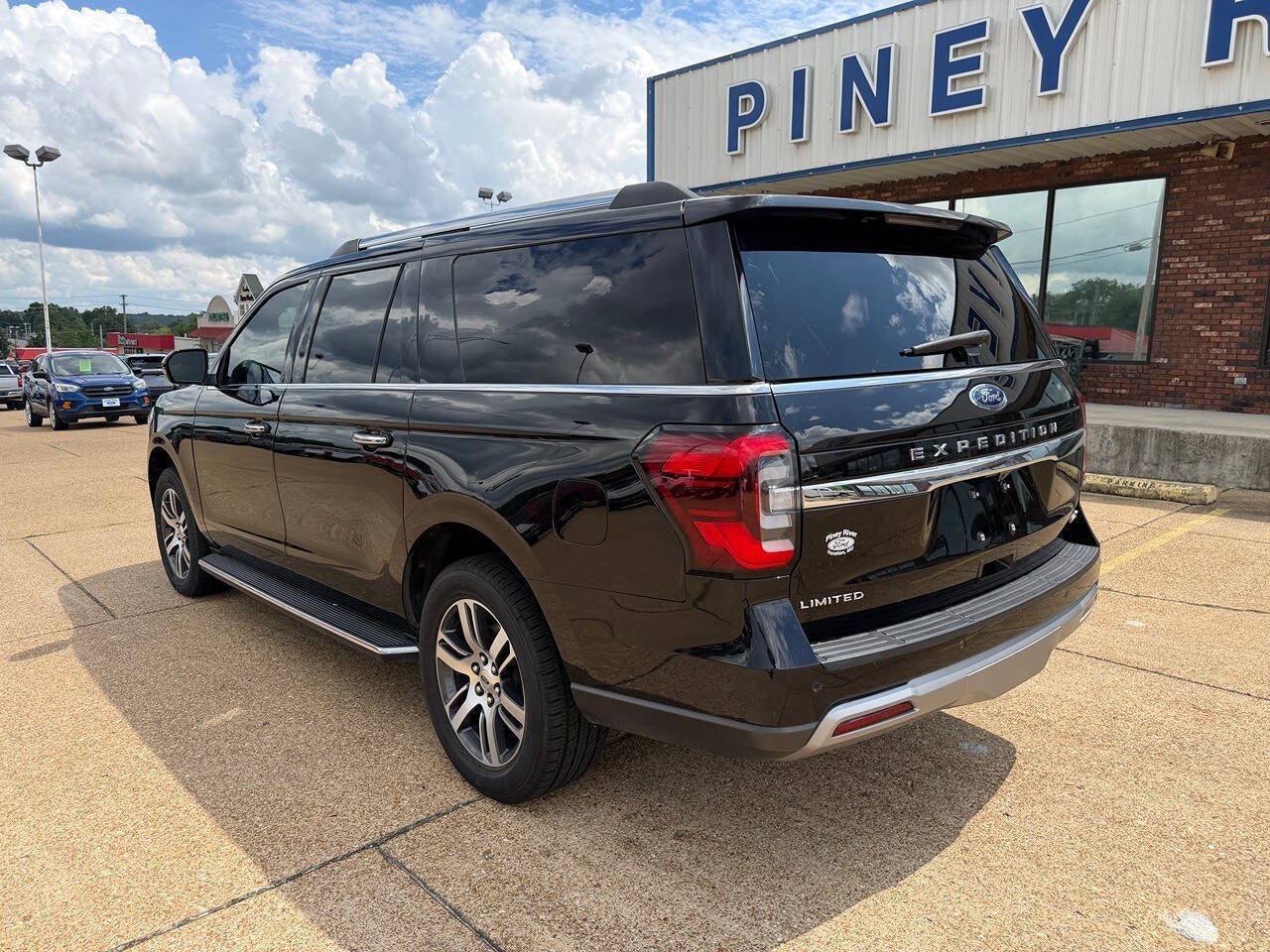 2022 Ford Expedition MAX Limited 4x4 4dr SUV