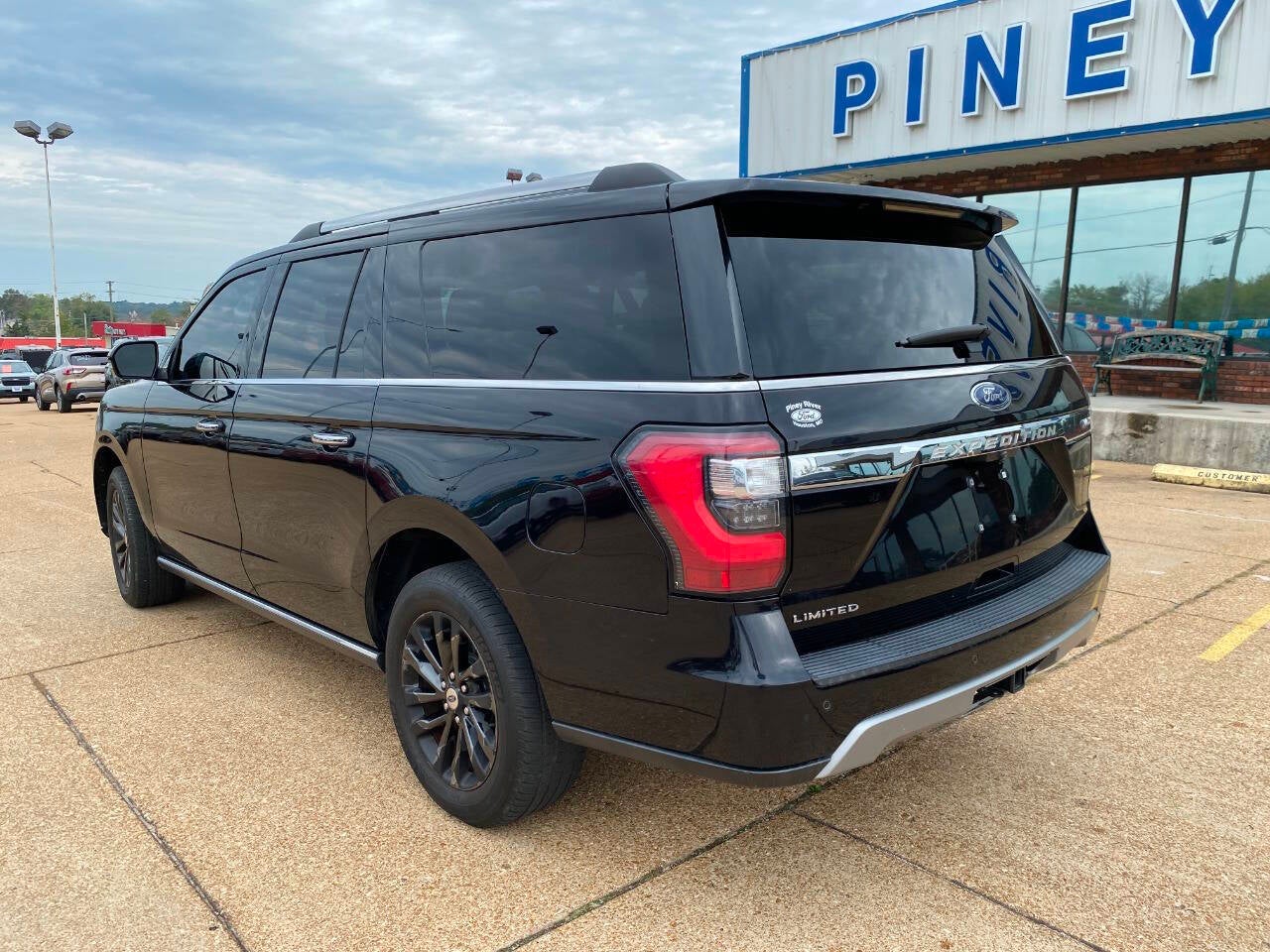 2019 Ford Expedition MAX Limited 4x4 4dr SUV