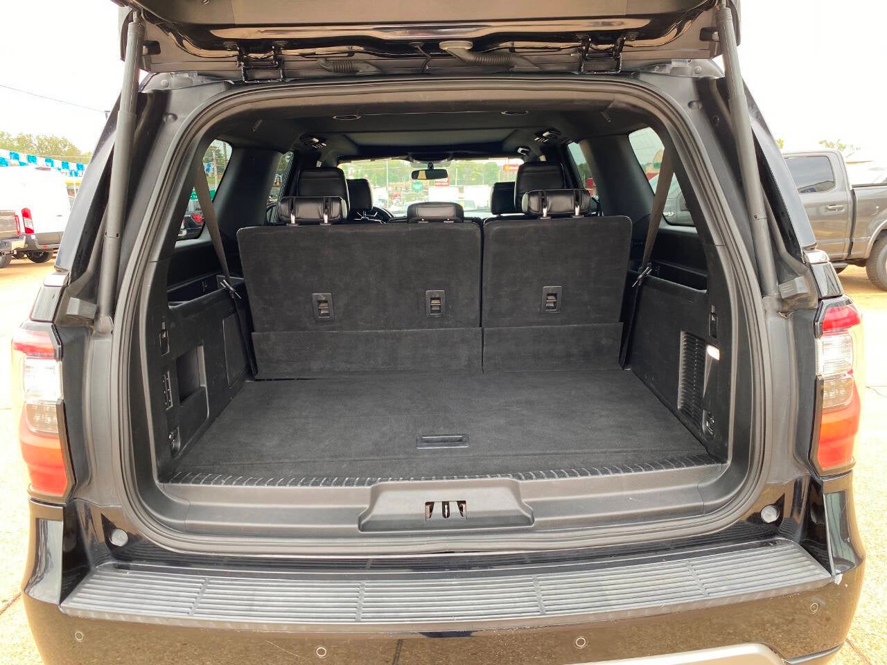 2019 Ford Expedition MAX Limited 4x4 4dr SUV