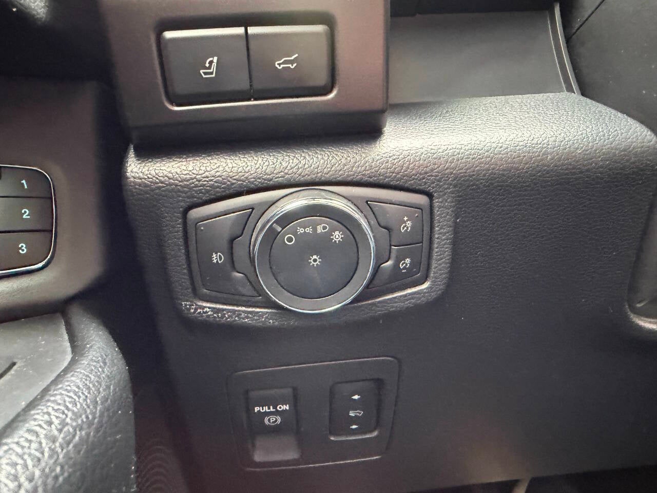 2021 Ford Expedition MAX Limited 4x4 4dr SUV