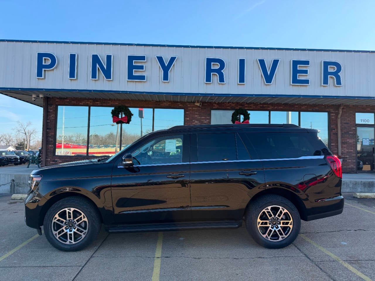 2026 Ford Expedition Active 4x4 4dr SUV