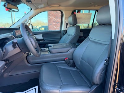 2026 Ford Expedition Active 4x4 4dr SUV