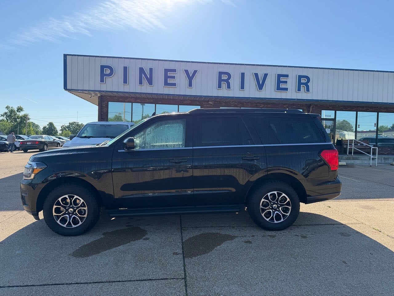 2024 Ford Expedition XLT 4x4 4dr SUV
