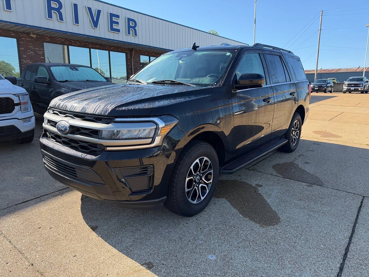 2024 Ford Expedition XLT 4x4 4dr SUV