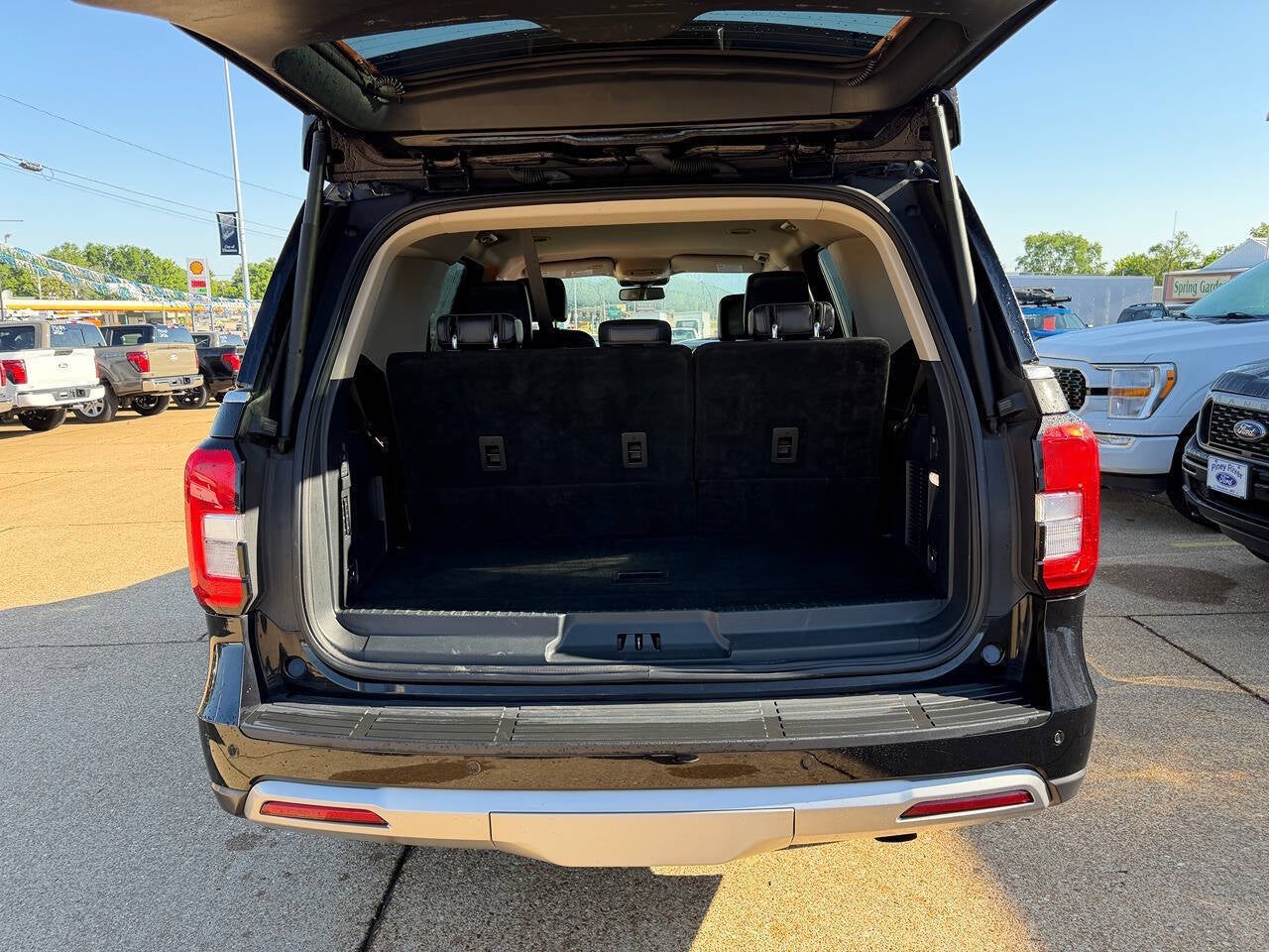 2024 Ford Expedition XLT 4x4 4dr SUV