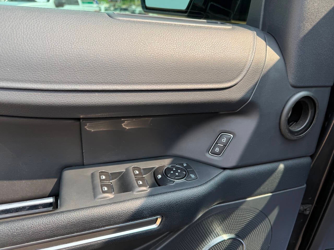 2022 Ford Expedition XLT 4x4 4dr SUV