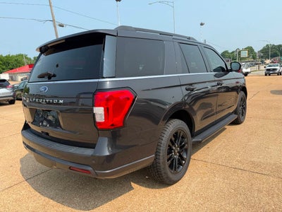 2022 Ford Expedition XLT 4x4 4dr SUV