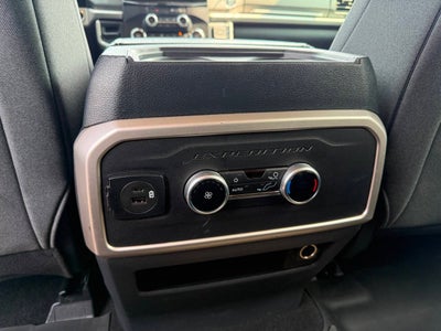 2022 Ford Expedition XLT 4x4 4dr SUV