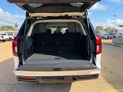 2027 Ford Expedition Platinum 4x4 4dr SUV