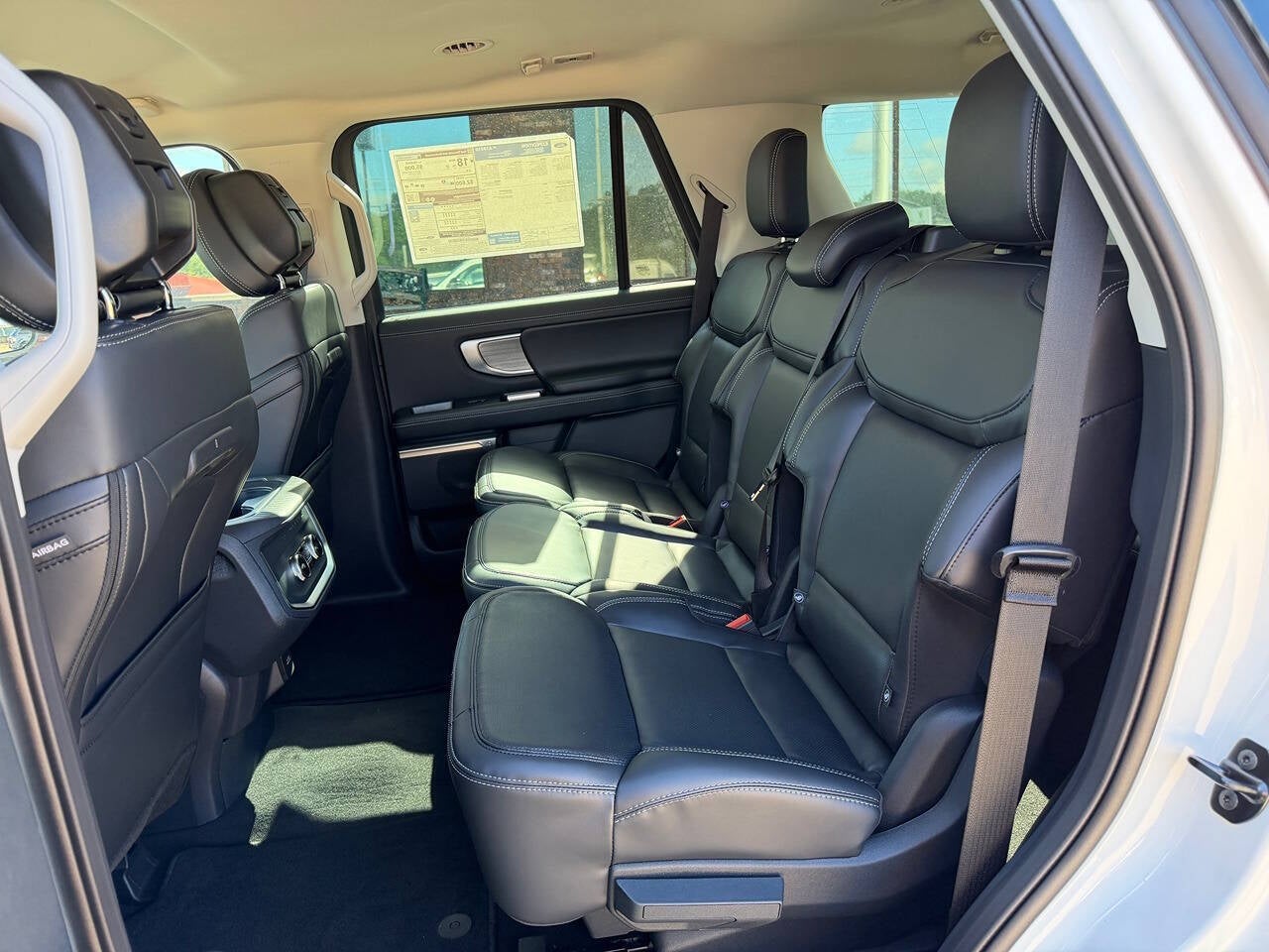 2027 Ford Expedition Platinum 4x4 4dr SUV