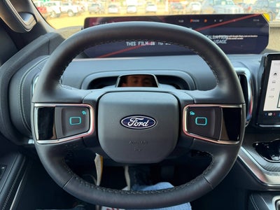 2027 Ford Expedition Platinum 4x4 4dr SUV