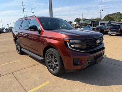 2027 Ford Expedition Platinum 4x4 4dr SUV