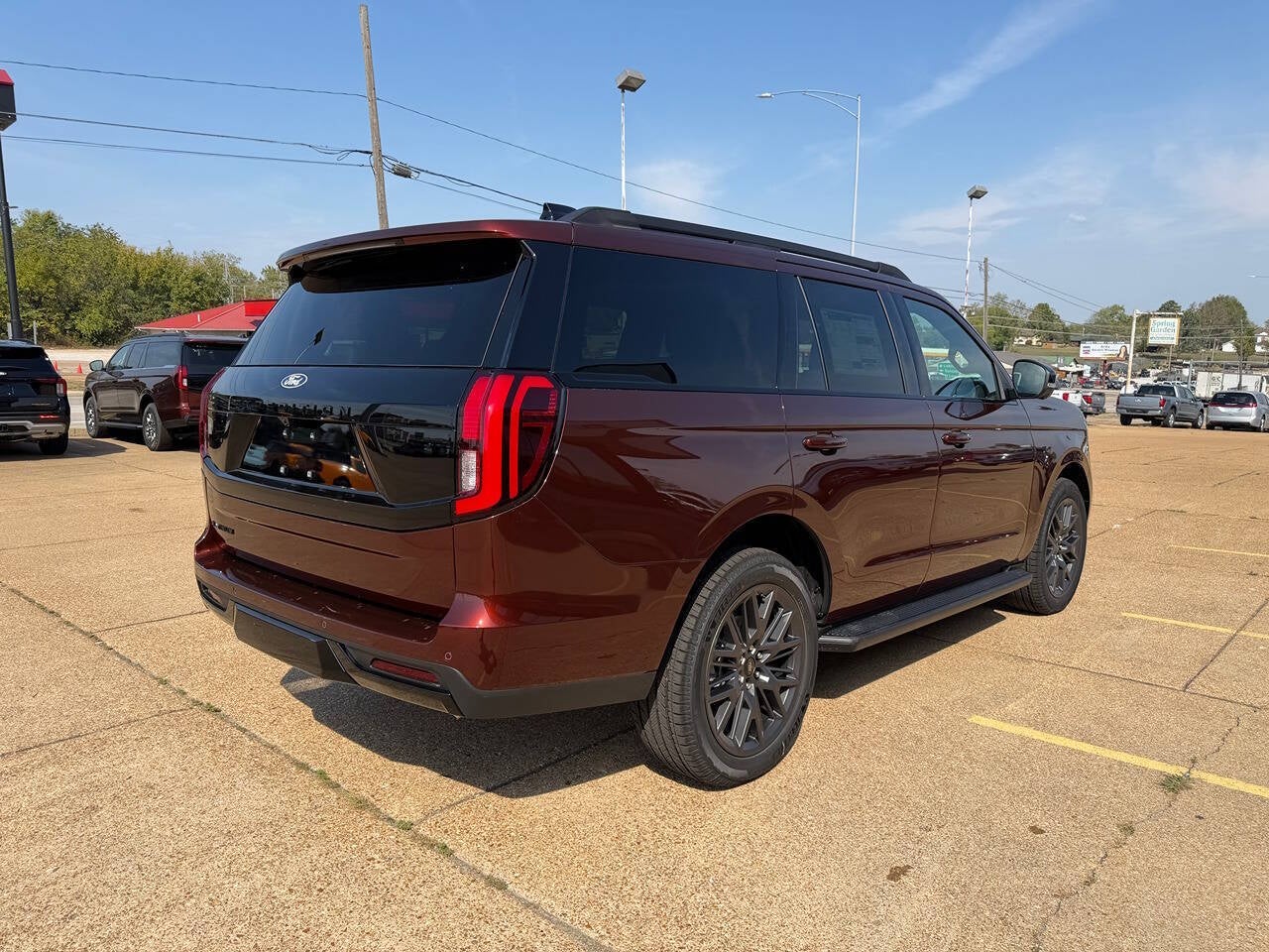 2027 Ford Expedition Platinum 4x4 4dr SUV