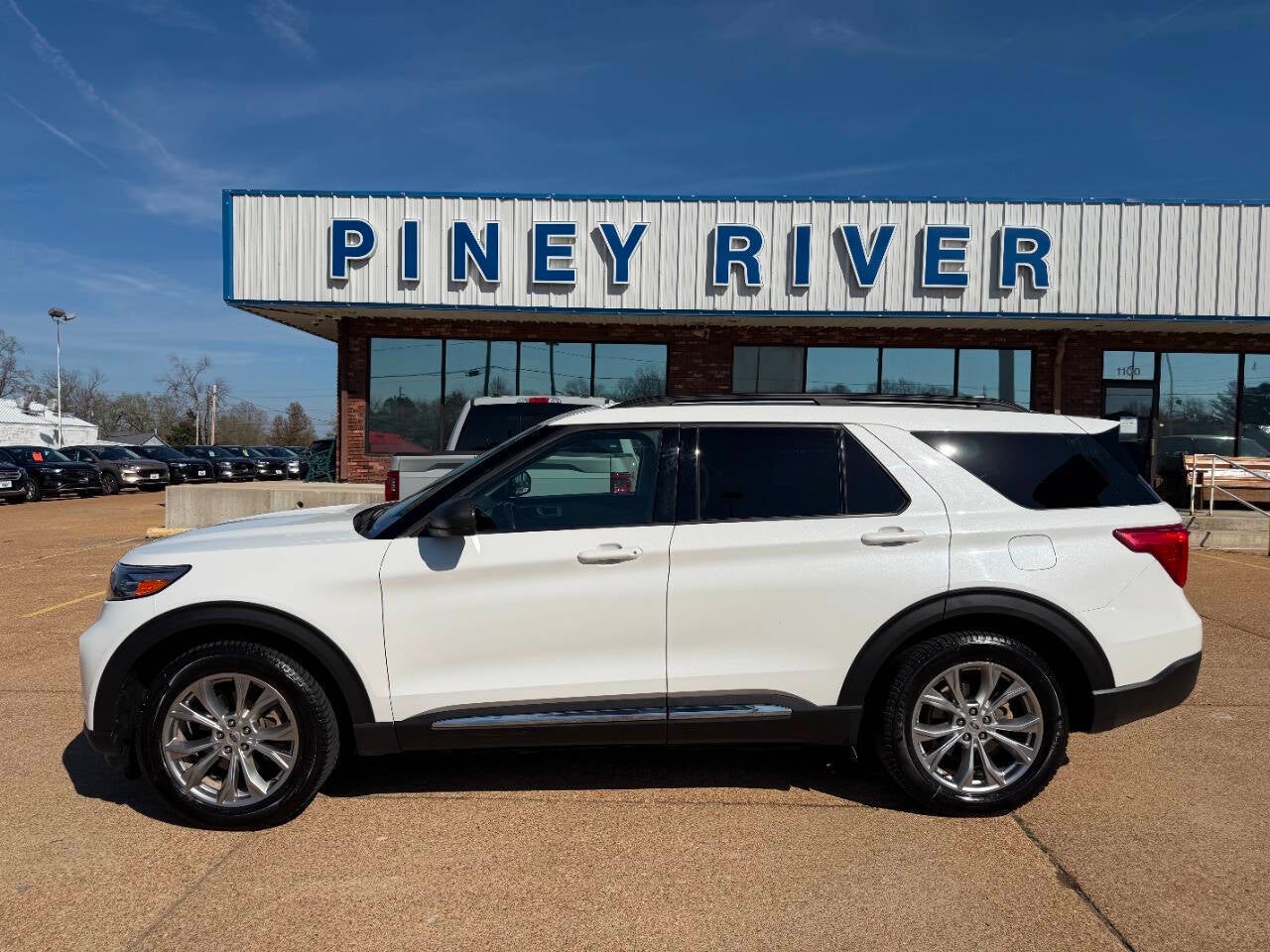 2020 Ford Explorer XLT AWD 4dr SUV