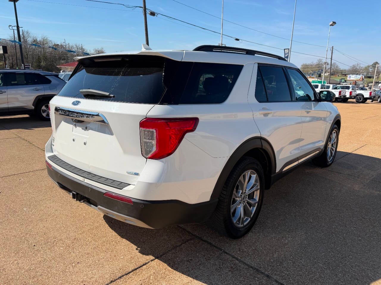 2020 Ford Explorer XLT AWD 4dr SUV