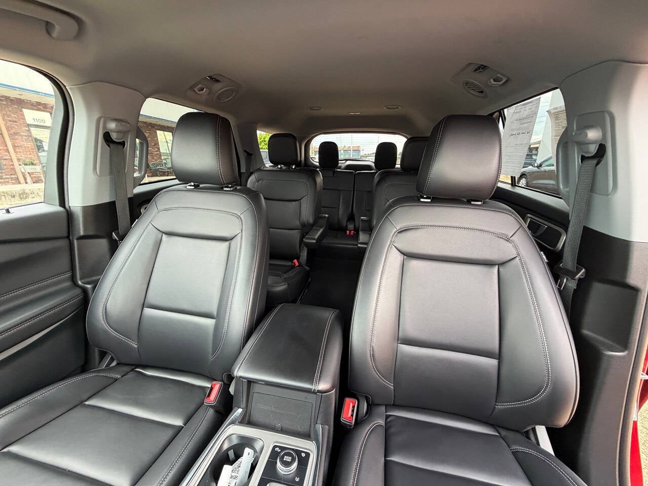 2023 Ford Explorer XLT AWD 4dr SUV