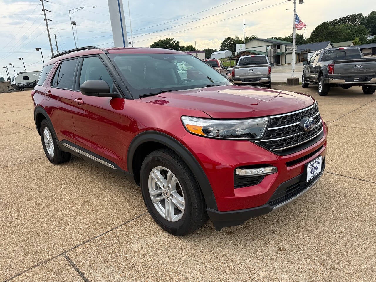 2023 Ford Explorer XLT AWD 4dr SUV
