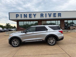 2020 Ford Explorer XLT AWD 4dr SUV