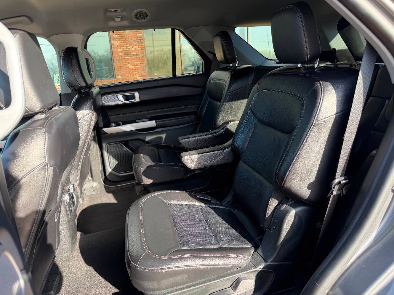 2023 Ford Explorer Limited AWD 4dr SUV