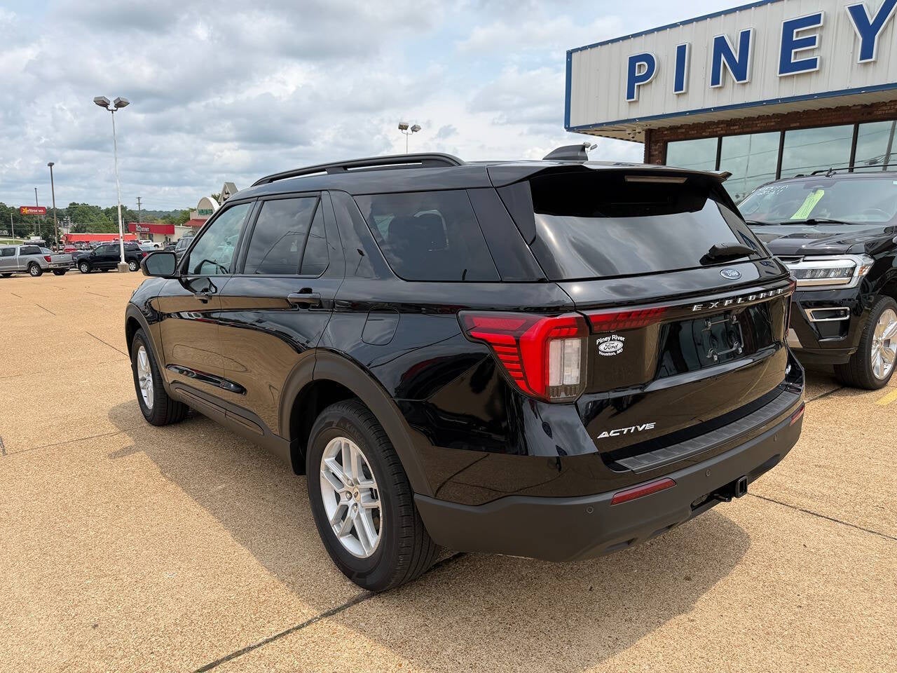 2026 Ford Explorer Active AWD 4dr SUV