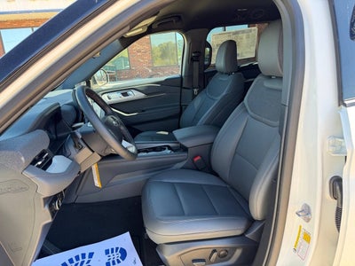 2027 Ford Explorer Active AWD 4dr SUV