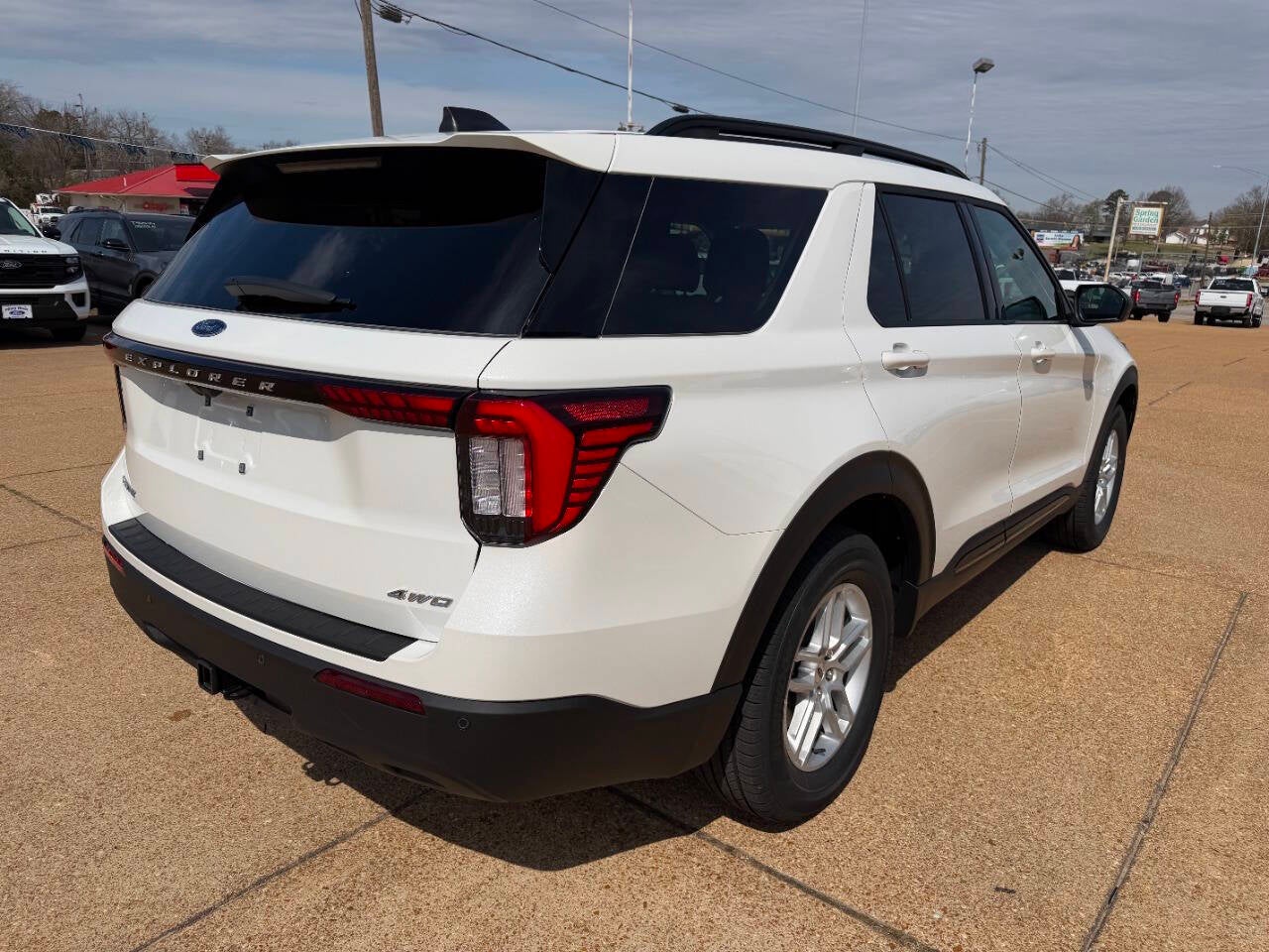 2026 Ford Explorer Active AWD 4dr SUV