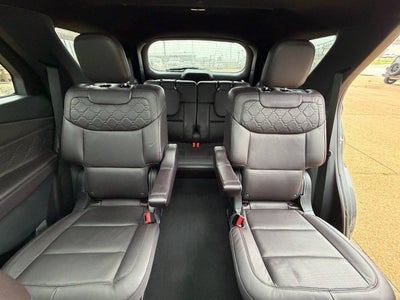 2025 Ford Explorer Platinum AWD 4dr SUV