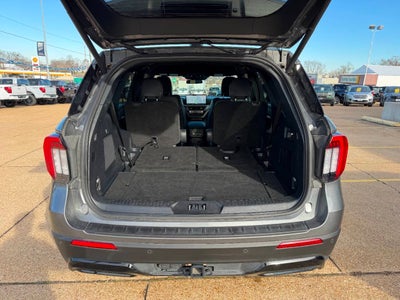 2025 Ford Explorer ST Line AWD 4dr SUV