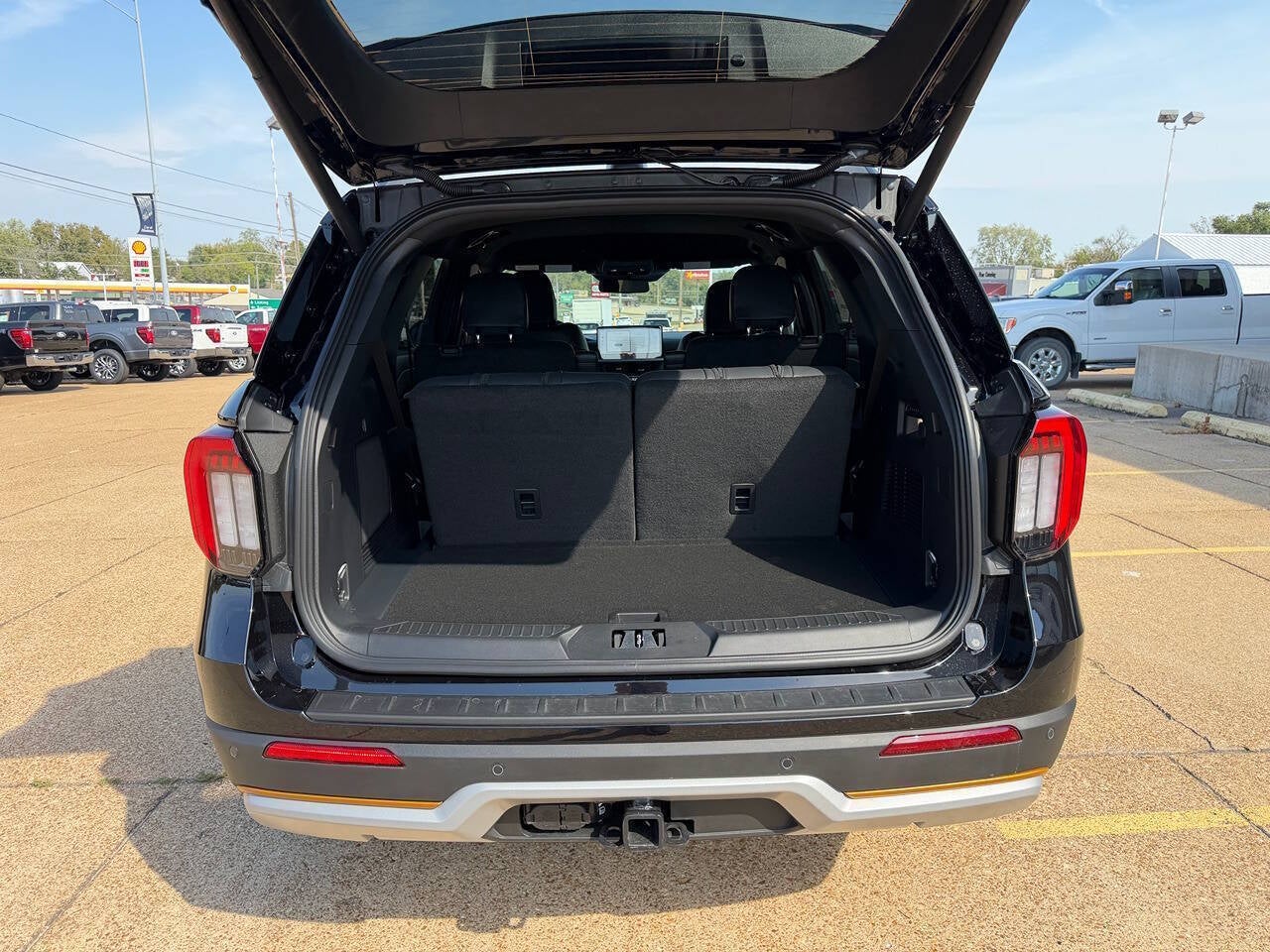2027 Ford Explorer Tremor AWD 4dr SUV