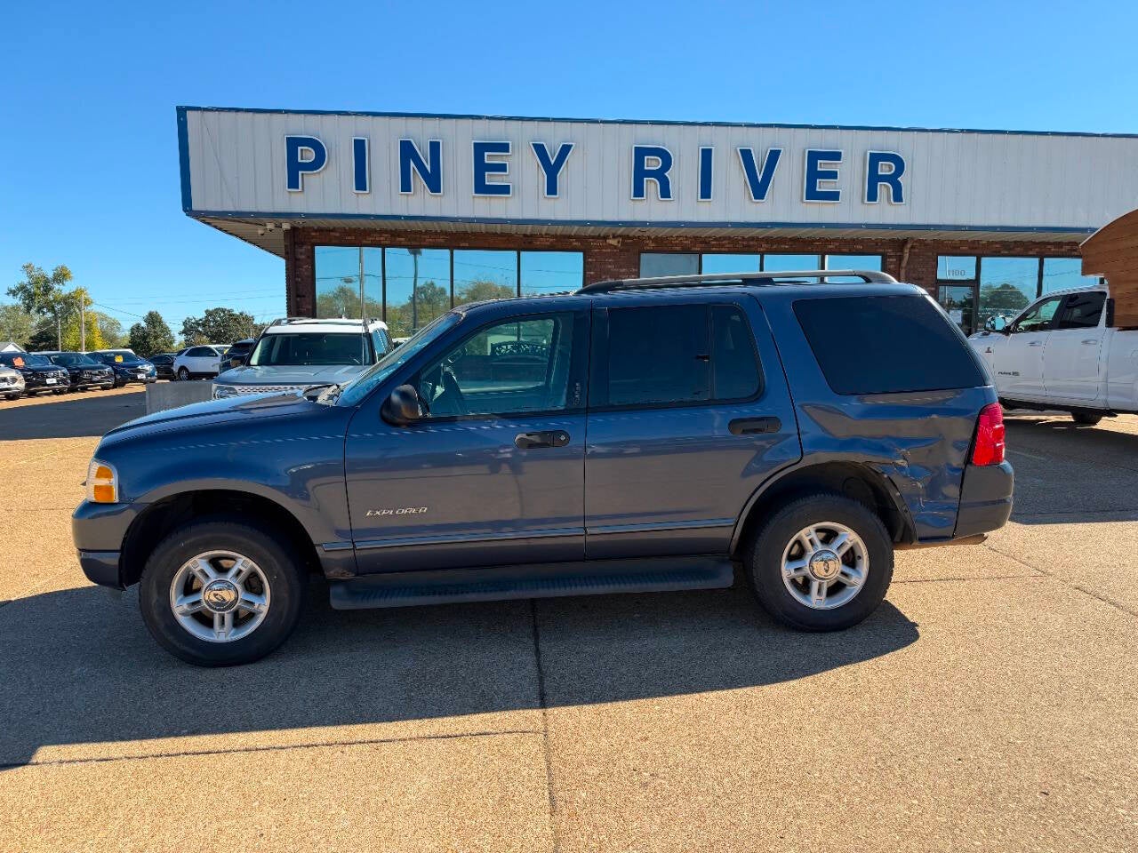 2004 Ford Explorer XLT 4dr 4WD SUV